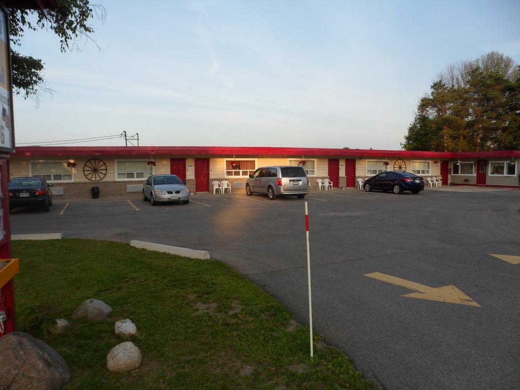 The Silver Birch Motel Goderich Ngoại thất bức ảnh