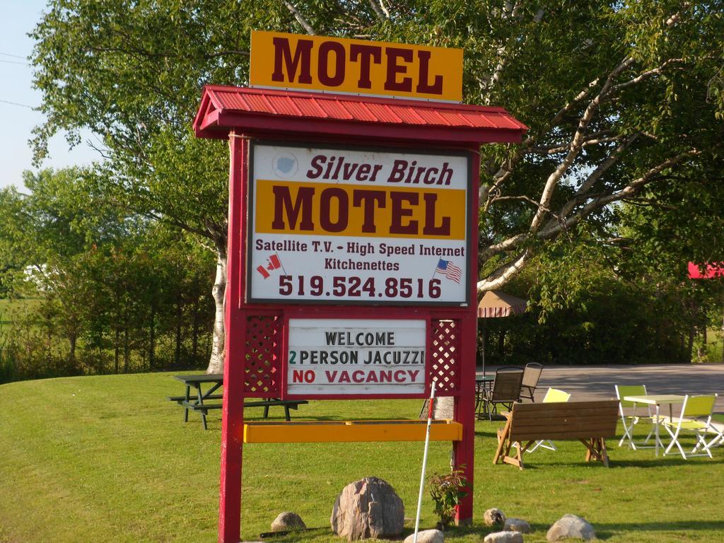 The Silver Birch Motel Goderich Ngoại thất bức ảnh